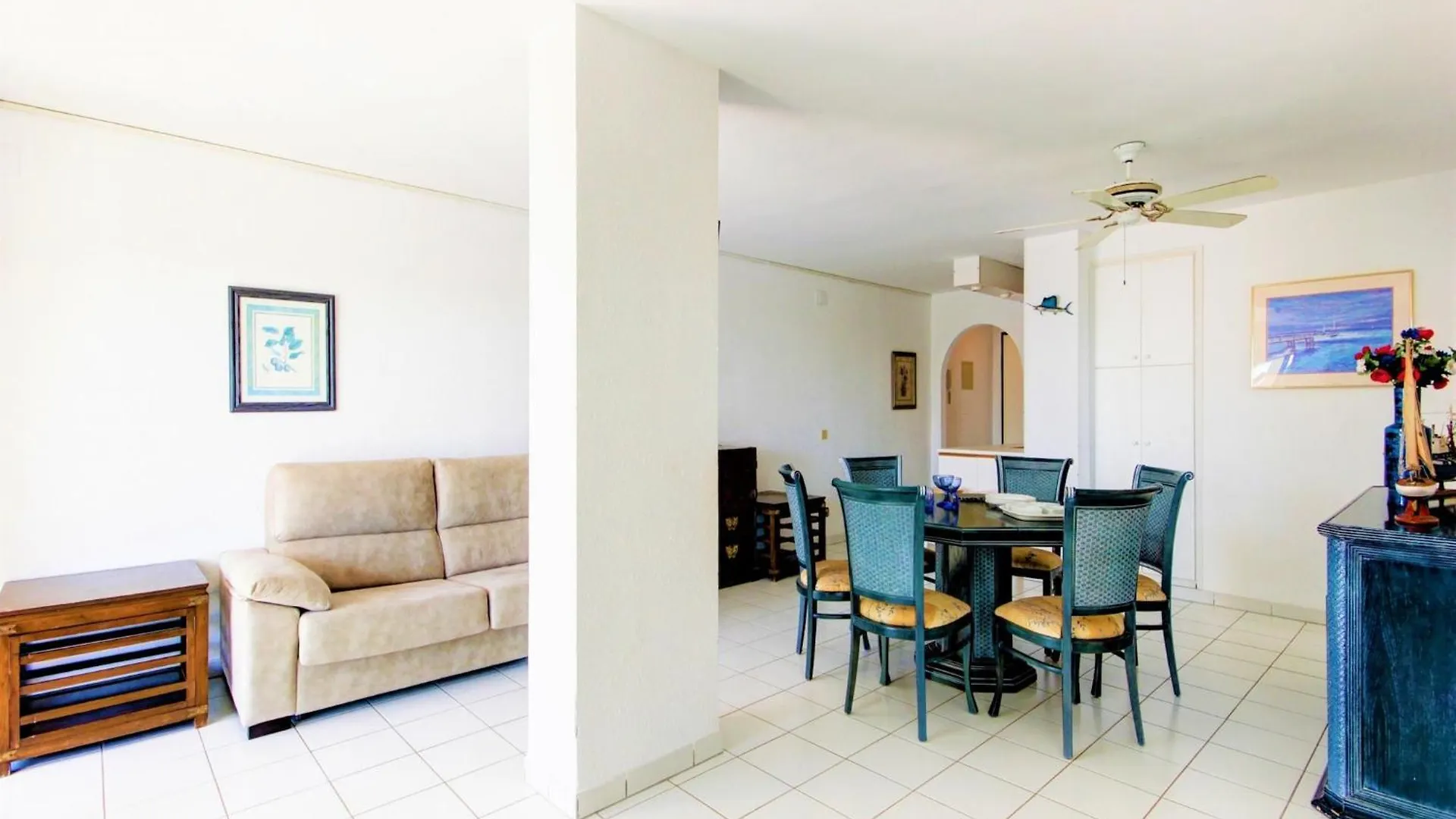Pretty Apartment With Balcony Roses 0*,  Spagna